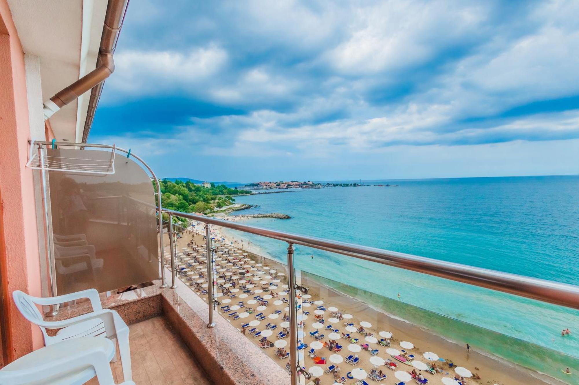 Mirage Hotel Nesebar Buitenkant foto