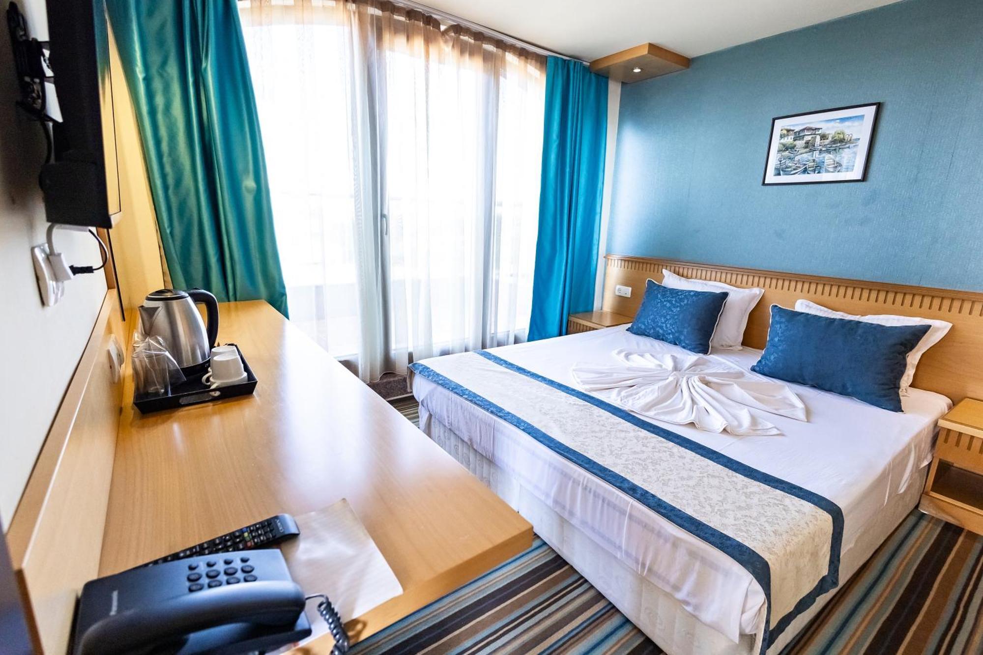 Mirage Hotel Nesebar Buitenkant foto